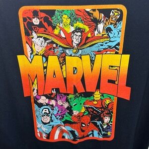 🦋Marvel t-shirt 5/25$